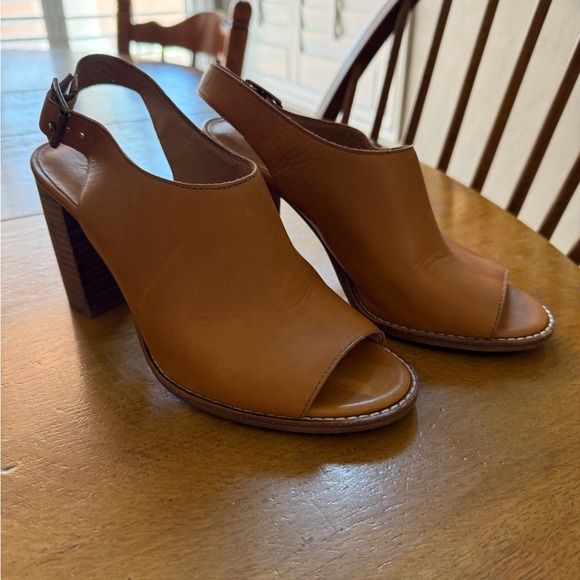 Madewell the Cary Sandal — size 8 - Picture 1 of 6